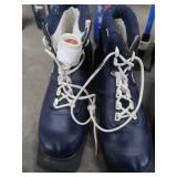 3 SETS OF JUNIOR CROSSCOUNTRY SKIS