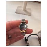 Lot of 7 Quartz Wrist Watches Mixed Styles and Bands