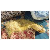 8x10 Rug and Misc Linens