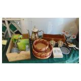 Various Kitchen Items, Zinc Lids