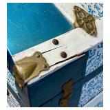 Antique Humpback Steamer Trunk with Insert