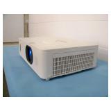 Hitachi CP-WU5505 WUXGA 5000-Lumen 3LCD HD Home Theater Projector / Projection System