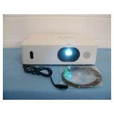 Hitachi CP-WU5505 WUXGA 5000-Lumen HD Home Theater LCD Projector / Projection System