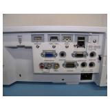 Hitachi CP-WU5505 WUXGA 5000-Lumen HD Home Theater LCD Projector / Projection System