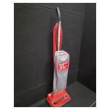 ORECK Vacuum Cleaner, Mod. No. XL 8300