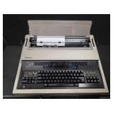 AWESOME Panasonic KX-E708 Electronic Typewriter!!! Seems to function perfectly!
