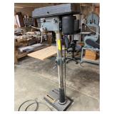 Delta 17-900 Floor-Standing Drill Press with Table