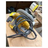 DeWalt DWE575 Compact 7-1/4-Inch Circular Saw