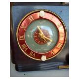 Awesome Vintage Working Tube Style GE Clock Radio