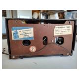 Awesome Vintage Working Tube Style GE Clock Radio