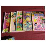 (20) Vintage Richie Rich Comics
