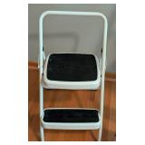 ML - Pair of Step Ladders Cosco and Leppetty