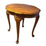 LR - Vintage Hekman Queen Anne Style Accent Table with Cabriole Legs