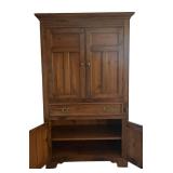 FR - Pennsylvania House Vintage Wooden Cabinet
