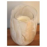 LR - Set of 2 Ceramic Candle Holders with Pillar Candles and Decorative Glass Vase