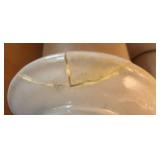 LR - Set of 2 Ceramic Candle Holders with Pillar Candles and Decorative Glass Vase