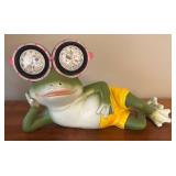 LR - Set of 2 Frog Garden Decor Figures One with Solar Light Feature