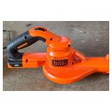 G - Black+Decker 40V LSW40 Cordless Leaf Blower with Charger and Battery
