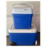 G - Set of 2 Coolers Rubbermaid and Igloo