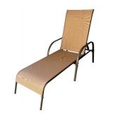 G - Adjustable Outdoor Lounge Chair