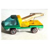 Vintage Hot Wheels Redlines Tow Service Truck 1969