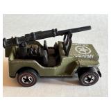 Hot Wheels Redlines Khaki Cooler and Fun Slinger Military Vehicle Set
