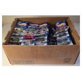 LR - Lot of 100 Hot Wheels Die-Cast Cars in Original Packaging