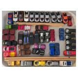 LR - Large Collection of Used Hot Wheels Cars