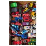 LR - Large Collection of Loose Used Hot Wheels and Die-Cast Cars