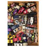 LR - Large Collection of Loose Used Hot Wheels and Die-Cast Cars