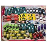 DR - Large Collection of Assorted Hot Wheels and Matchbox Diecast Cars