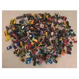 DR - Large Collection of Miniature Toy Cars and Trucks