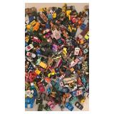 DR - Large Collection of Miniature Toy Cars and Trucks