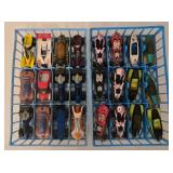 DR - Hot Wheels 72-Car Garage Carrying Case with 6 Shelves of Diecast Cars