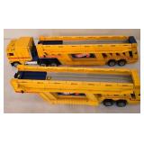 DR - Hot Wheels 25th Anniversary Case with 2 Carrier Trucks and Extra Trailer