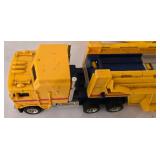 DR - Hot Wheels 25th Anniversary Case with 2 Carrier Trucks and Extra Trailer