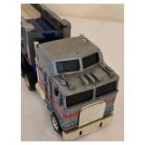 DR - Hot Wheels 25th Anniversary Case with 2 Carrier Trucks and Extra Trailer