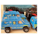 Set of 12 Vintage 1977 Hot Wheels Baja Breaker Vans with Collector Case
