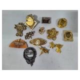 Assorted Vintage Brooches/Pins/Clips - Some Signed