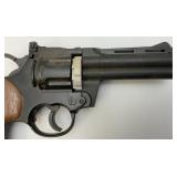 Vintage Crossman 357 Air Pistol Shooters Kit In Original Box With Extra Barrel And Pellets, Speed Loaders And More