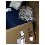 Pallet Lot of Home Decor, Accessories, and Small Household Items