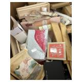 Pallet Lot of Home Decor, Accessories, and Small Household Items