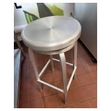 Set of 4 Silver Metal Bar Stools