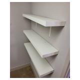 Set of 3 White Wall-Mounted Shelves with Metal Brackets