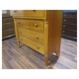 (LRB) Vintage Wood 4-Drawer Dresser...