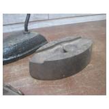 (LRB) Antique Cast Iron Irons and I...