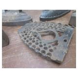 (LRB) Antique Cast Iron Irons and I...