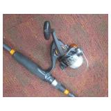 (K) 3 Open Face Fishing Reels and R...