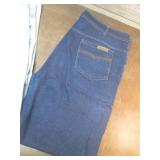 (K) 5 Pair of Jeans - GAP, Rustler,...