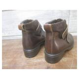 (K) Pair of L.L. Bean Velcro Closur...